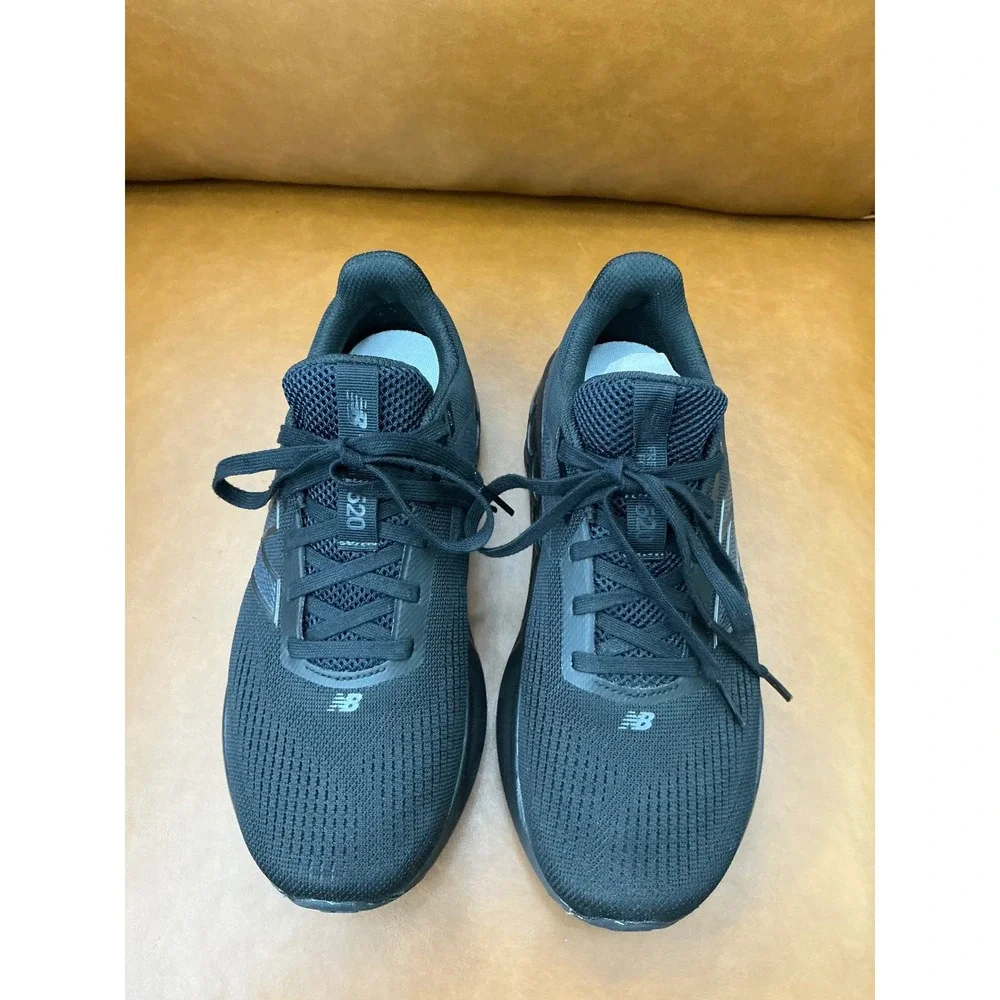 New Balance Fresh Foam 520 v9 Womens 8 Black Excellent Running Shoes W520LT9